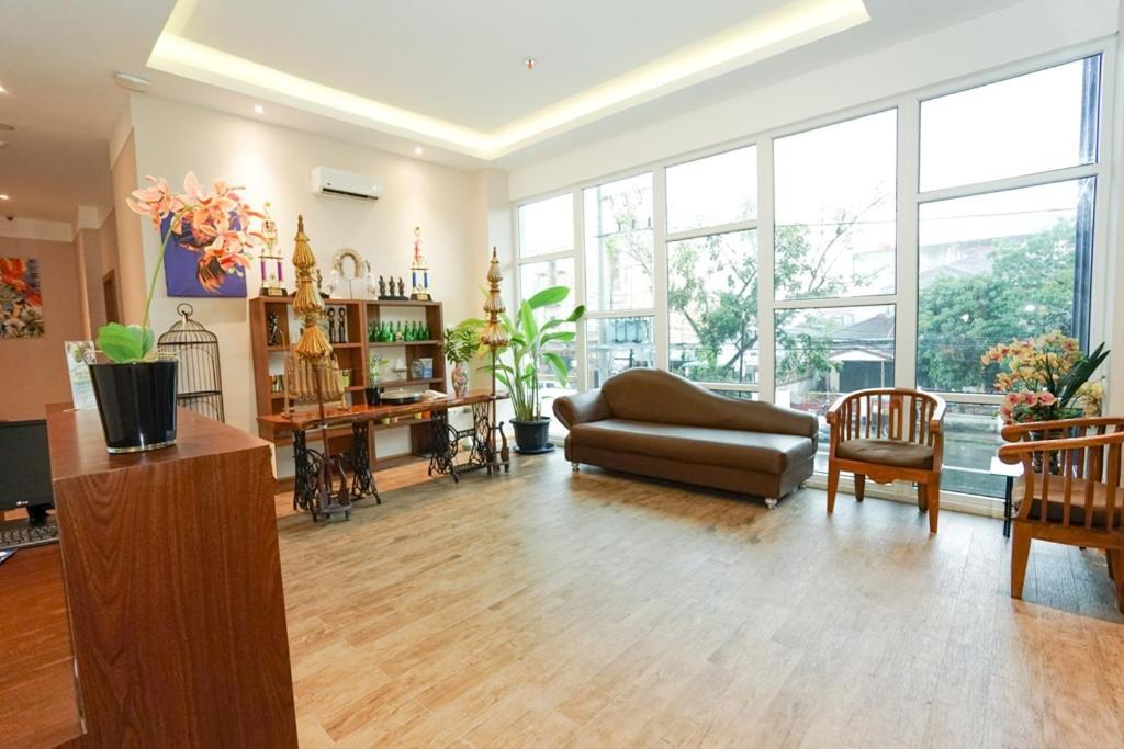 โรงแรมเดลี เมดาน ภายนอก รูปภาพ